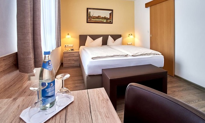 Neustadt an der Donau Apartment | Standard double room for up to 2 persons
