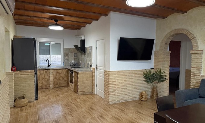 Albudeite House | Holiday Home 'Casa Rural El Jardín De Sara' with Mountain View, Wi-Fi and Air Conditioning