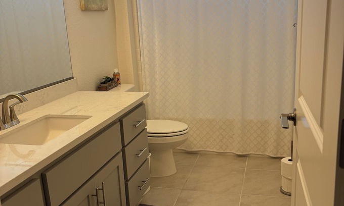 Turlock House | Charming 1-bedroom with private bathroom in delightful Turlock Ca.