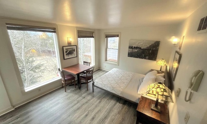 Westcliffe Apartment | Historic Westcliffe Outpost "The Desperado" Studio