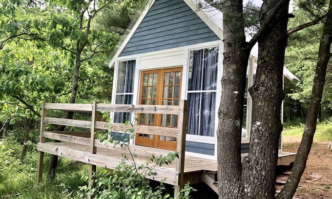 Greenwich Cabin | Runamuk Farm Camp Tiny House near Cambridge, New York