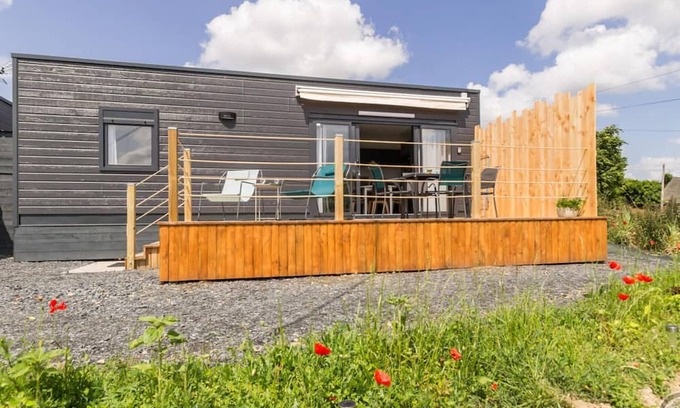 Saint-Lo Apartment | Comfortable mobile home with terrace in Saint-Lô