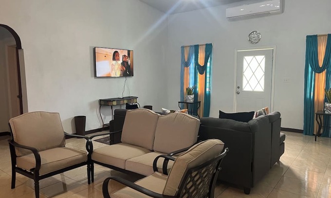 Basseterre Apartment | Spacious 4-bedroom apartment in adorable Historical Sandy Point with AC