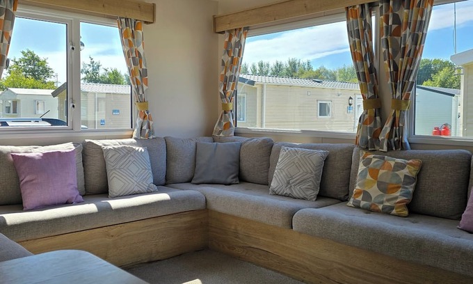 Flookburgh Cabin | Lakeland leisure park, sleeps up to 8