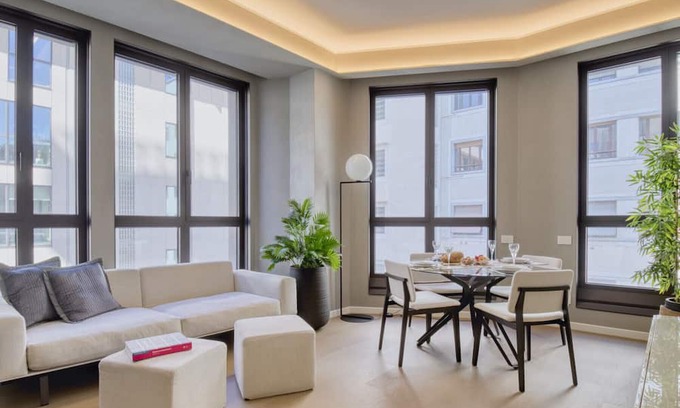 San Babila Apartment | Central Tower S. Babila - Elegant 2BDR with rooftop terrace