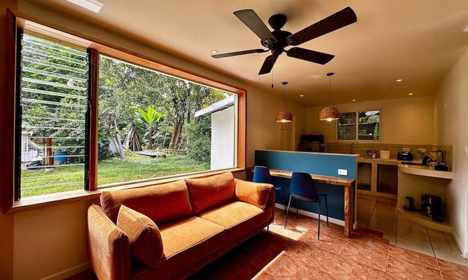 Los Angeles House | Casa Tucan, Casa Tucan - with nice view to the trees