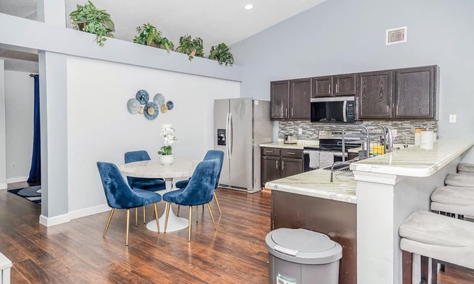 Vero Lake Estates House | Modern 4BR Home Open Concept, Private Gym, Near Beaches