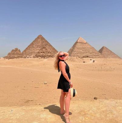 Giza Hotel | Big pyramids view