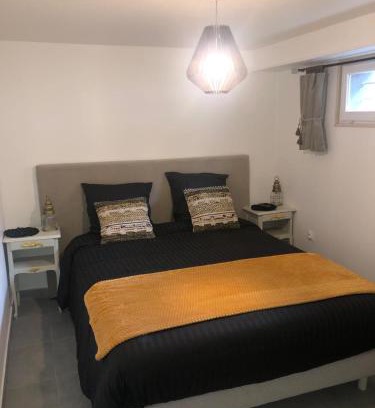 Saint-Ouen-l'Aumone House | Chambre detente en Harmonie