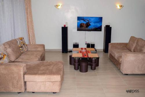 Nakuru Apartment | Ludwicks Barn House